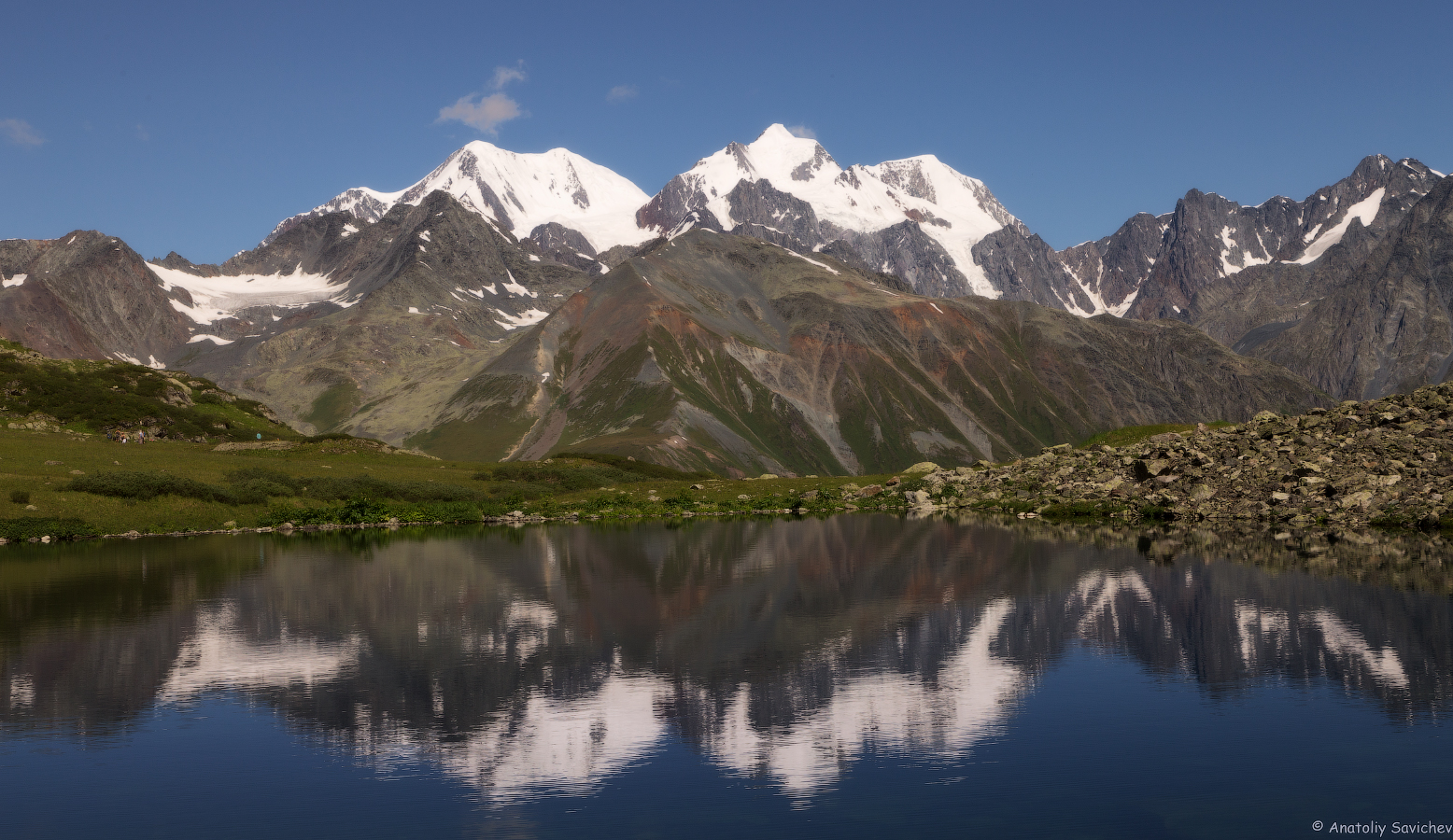 Day 5. Base camp - Lake Ravnovesiye - Base camp.
